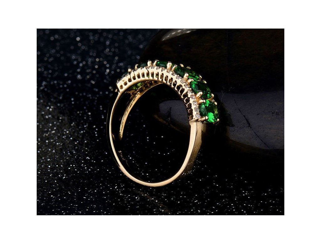 14kt Yellow Gold Diamonds 2.09ct Tsavorite Ring