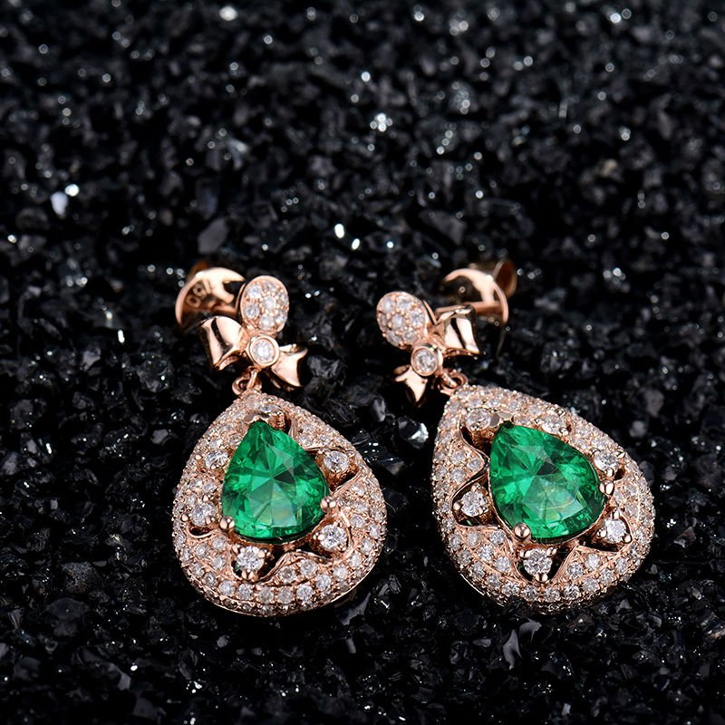 18K Rose Gold 1.86ct Emerald Earrings with Diamond