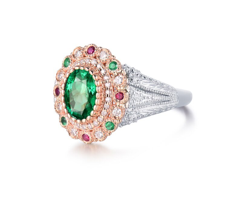 18Kt Gold Diamond 1.20 ct Emerald Ring