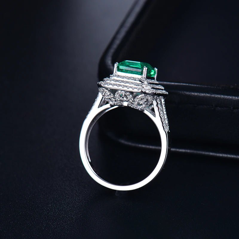 18Kt Gold Diamond 2.56 ct Emerald Ring