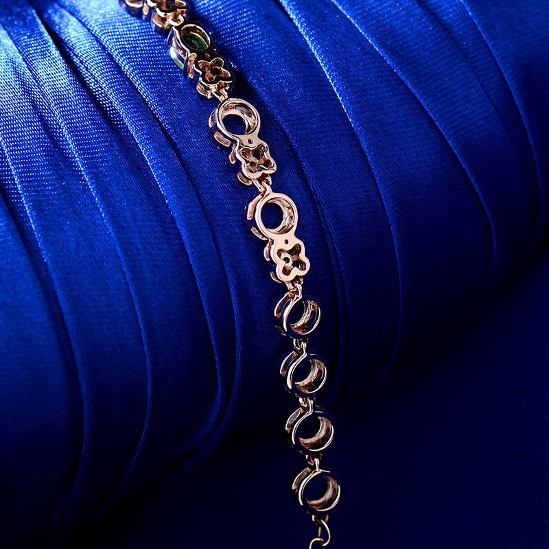 18Kt Rose Gold 1.55ct Tsavorite Bracelet with Diamonds