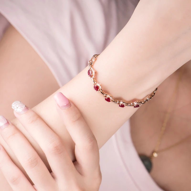18Kt Rose Gold 1.66 ct Ruby Bracelet with Natural Diamonds