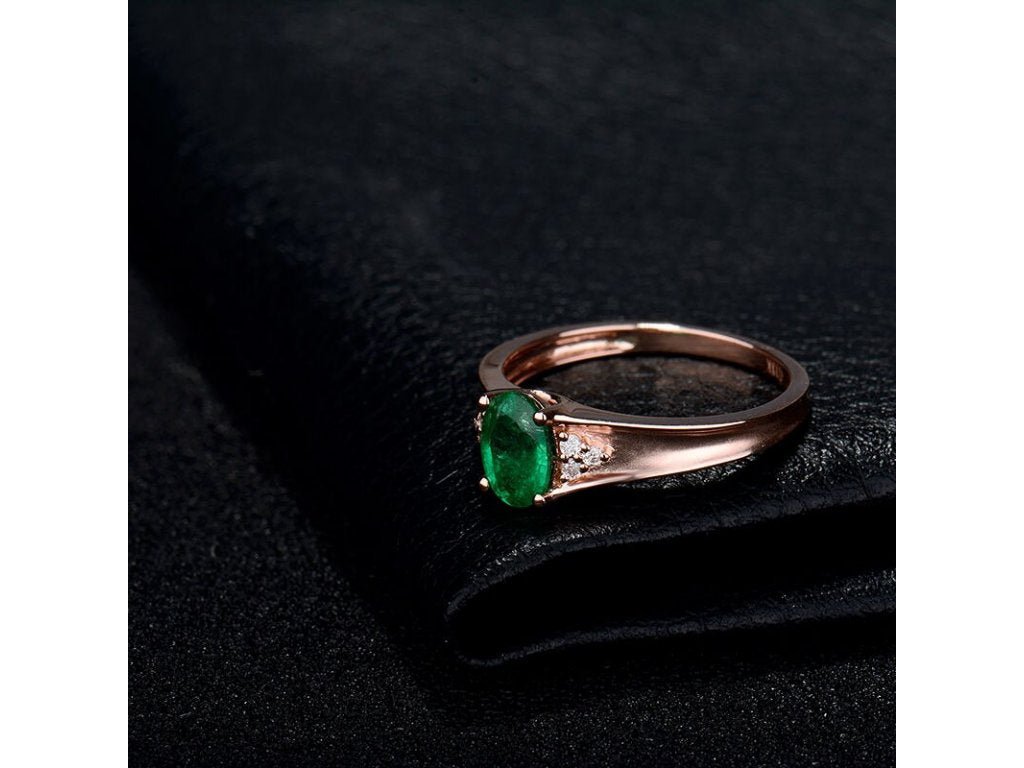 18Kt Rose Gold Diamond 0.55ct Emerald Ring