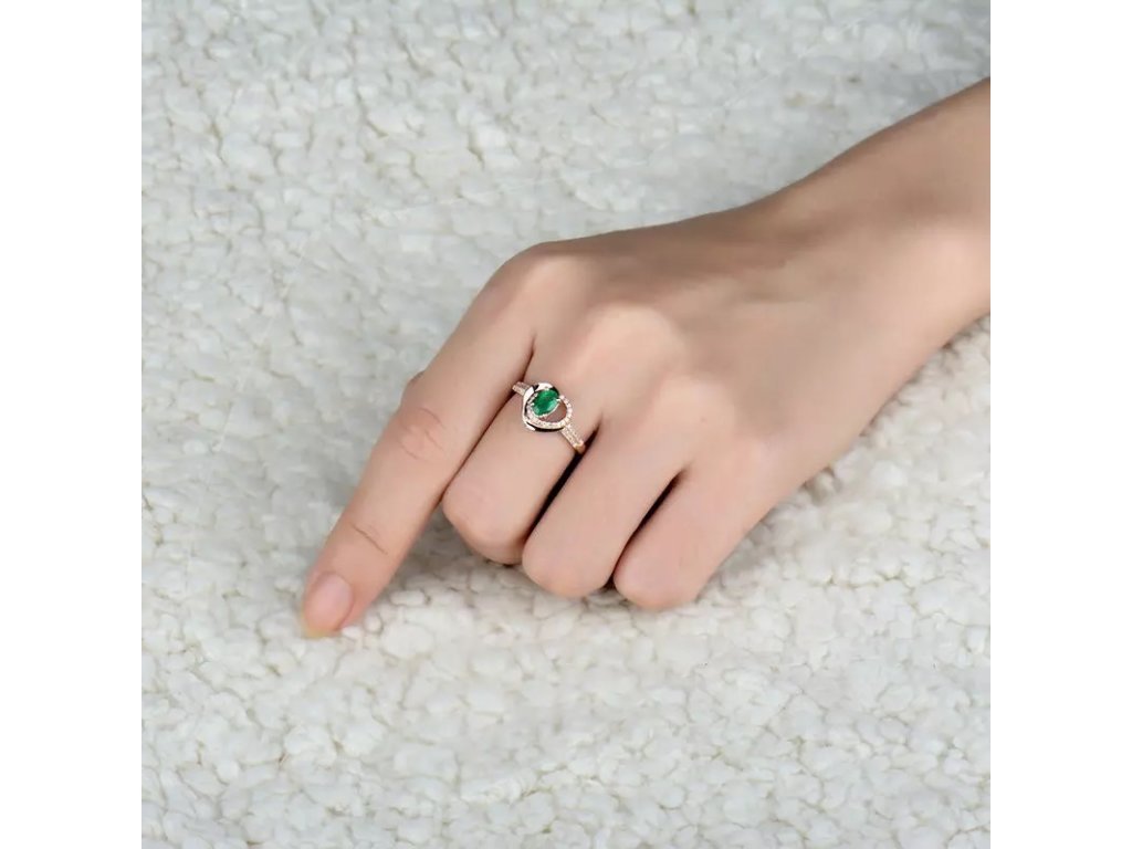 18Kt Rose Gold Diamond 0.55ct Emerald Ring