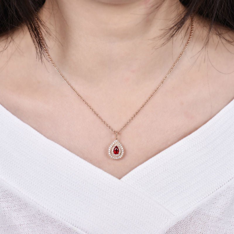 18Kt Rose Gold Diamond 0.67 ct Ruby Pendant