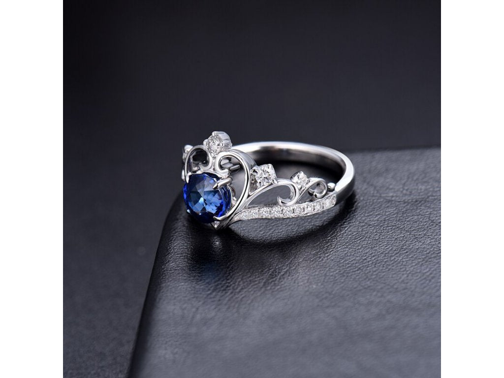 18Kt White Gold 0.80ct Sapphire Ring with Natural Diamonds