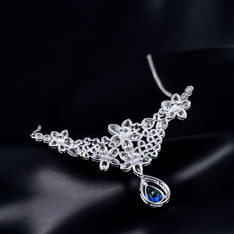 18Kt White Gold 1.02 ct Sapphire Diamonds Pendant