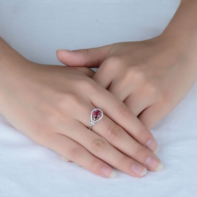 18kt White Gold Diamond & 1.80 ct Pink Tourmaline Ring