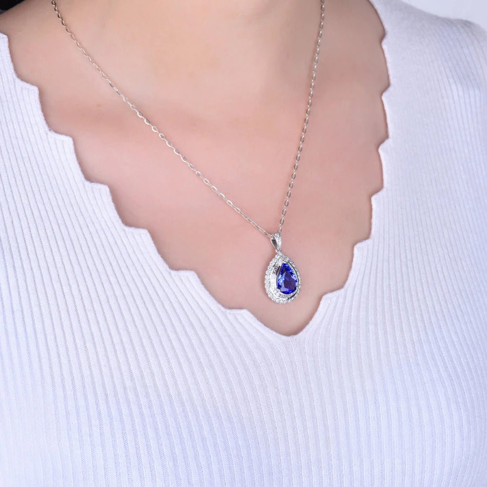 18Kt White Gold Diamond 4.26 ct Tanzanite Pendant