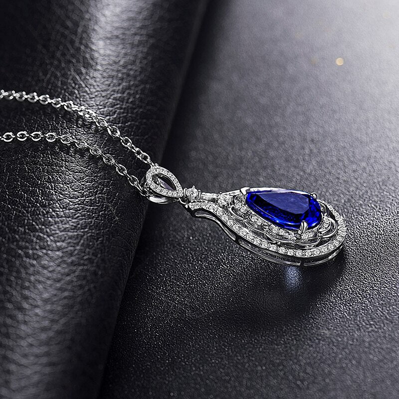 18Kt White Gold Diamonds 3.13 ct Tanzanite Pendants