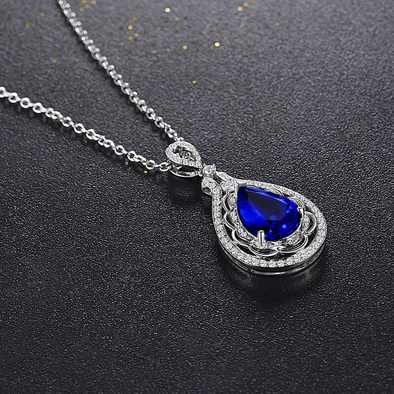 18Kt White Gold Diamonds 3.13 ct Tanzanite Pendants
