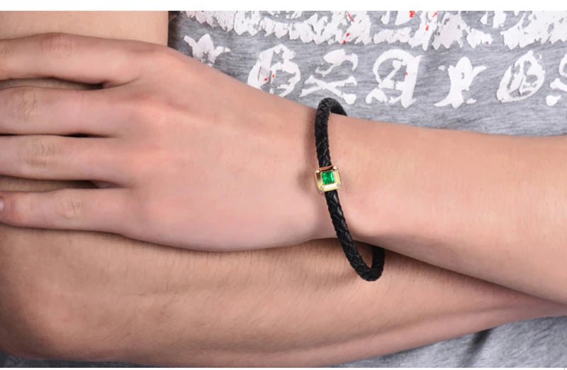 18Kt Yellow Gold 0.36 ct Emerald Bracelet with Diamonds