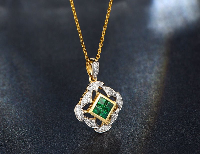 18Kt Yellow Gold Diamond & 0.45 ct Emerald Pendant