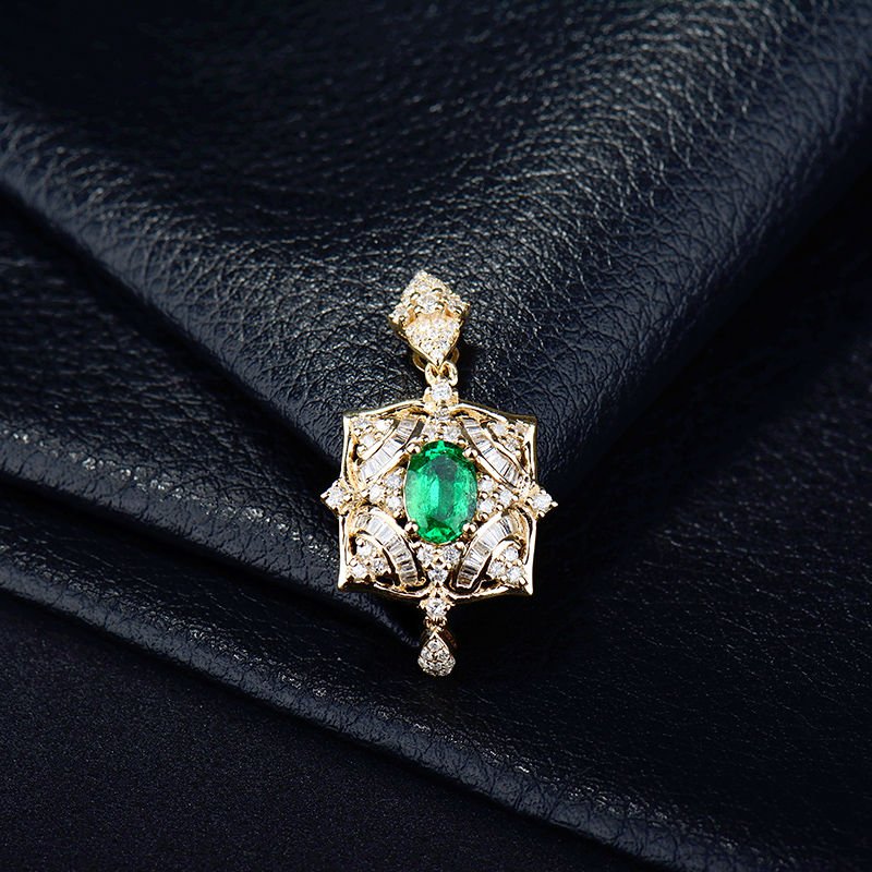 18Kt Yellow Gold Diamond & 0.60 ct Emerald Pendant