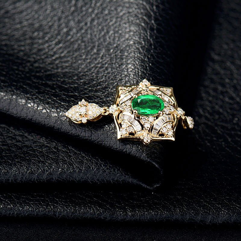 18Kt Yellow Gold Diamond & 0.60 ct Emerald Pendant
