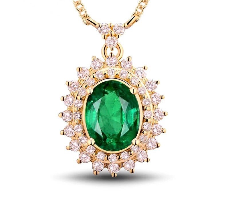 18Kt Yellow Gold Diamond 1.44 ct Emerald Pendant