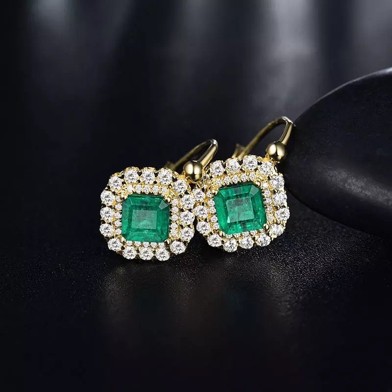 18Kt Yellow Gold Diamond 2.60 ct Emerald Stud Earrings