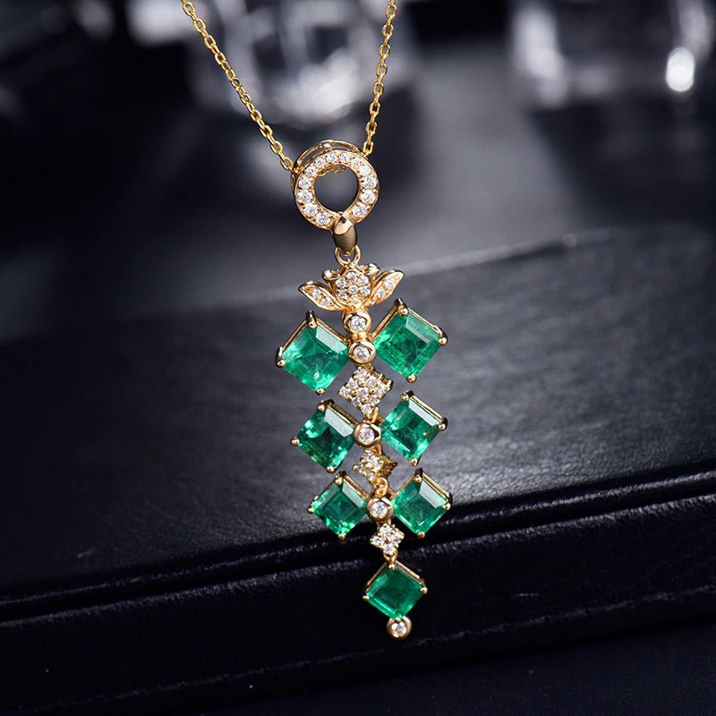 18Kt Yellow Gold Diamond & 4.40 ct Emerald Pendant