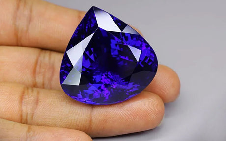 How to Choose a Tanzanite: A Complete Guide for Collectors and Investors - SOSNA Gems