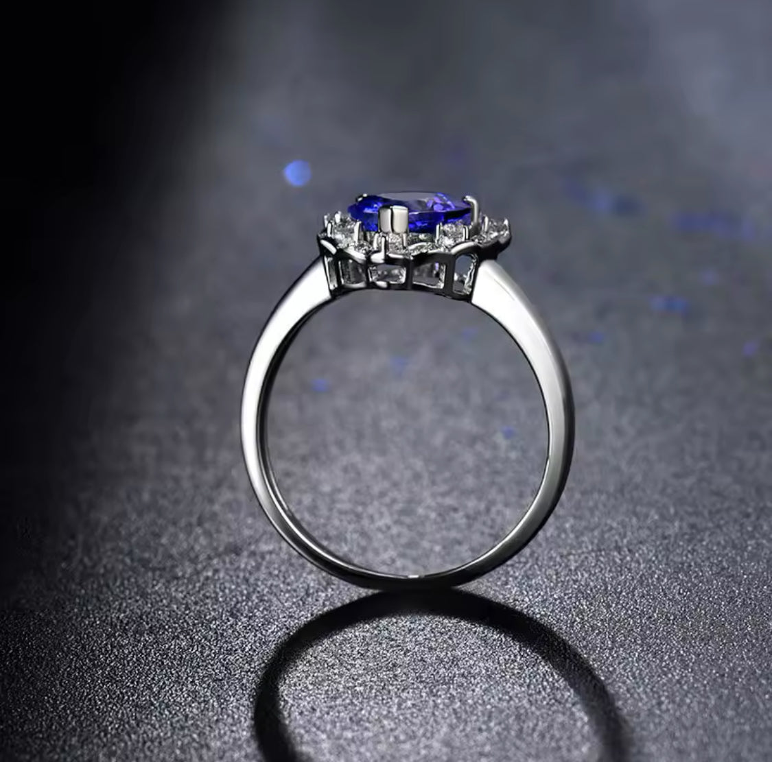 14k White Gold 1.23 ct Tanzanite Ring with Diamonds