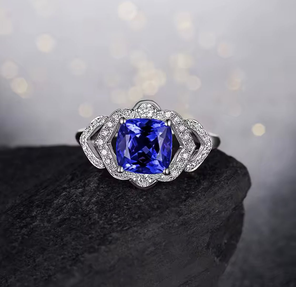 14k White Gold 1.94 ct Tanzanite Ring with Diamonds