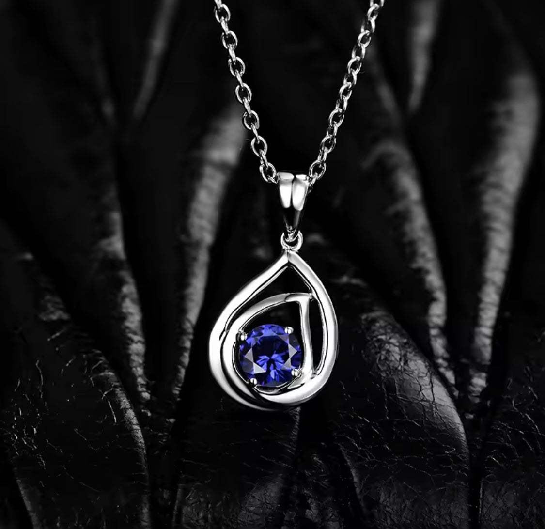 14kt White Gold 0.75 ct Blue Sapphire Pendant