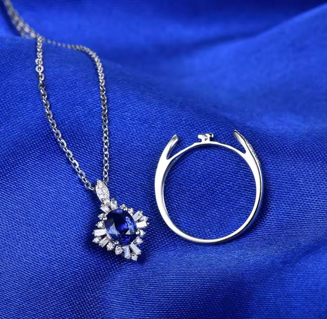 14Kt White Gold 1.00 ct Sapphire Ring / Pendant with Natural Diamonds