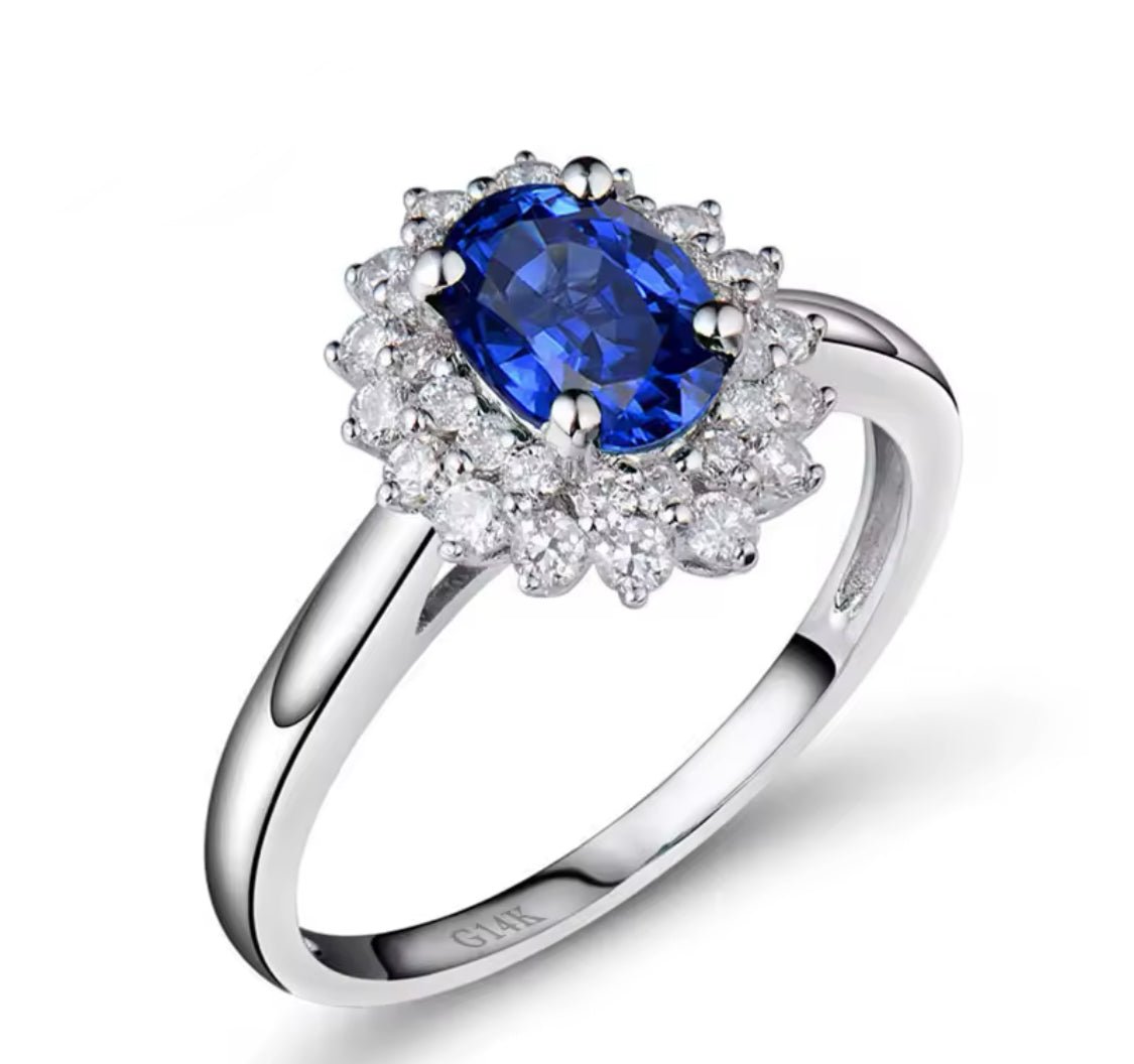14Kt White Gold 1.03 ct Sapphire Ring with Natural Diamonds