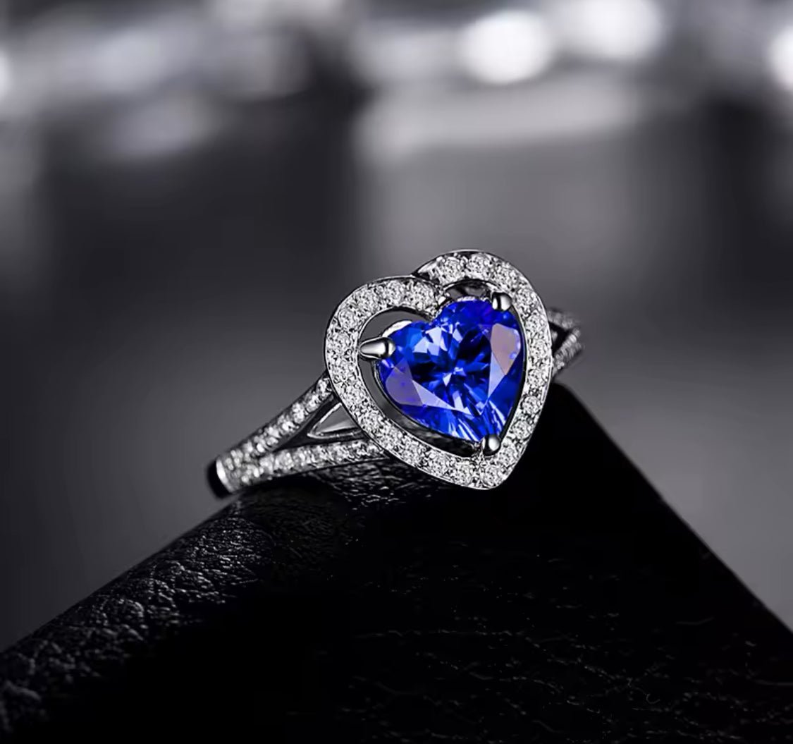 14Kt White Gold 1.37 ct Tanzanite Ring with Diamonds