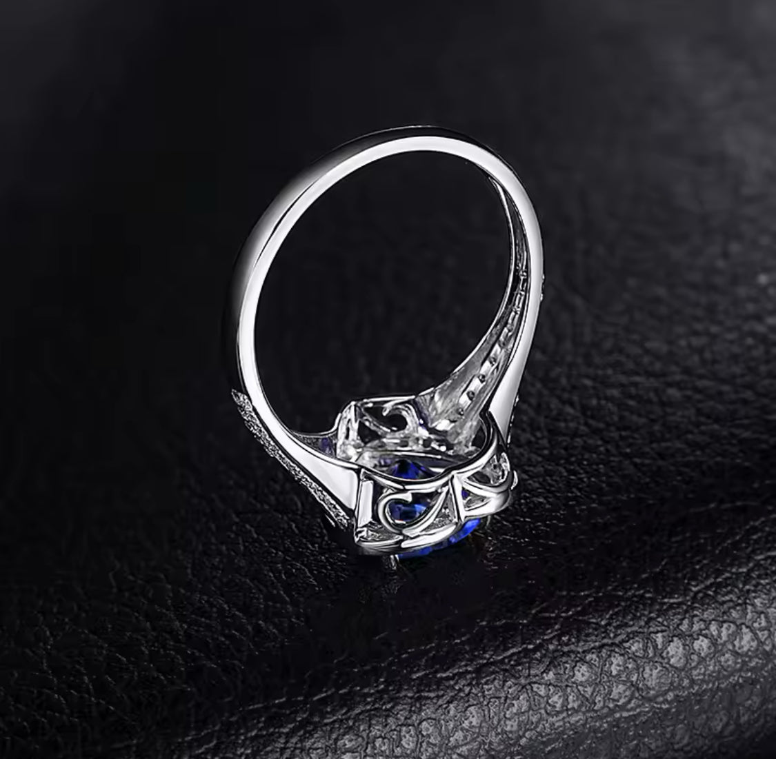 14Kt White Gold 1.37 ct Tanzanite Ring with Diamonds