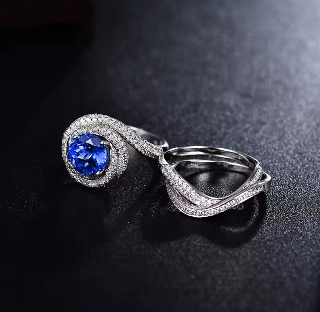 14Kt White Gold 2.86 ct Tanzanite Ring with Diamonds (Unisex)