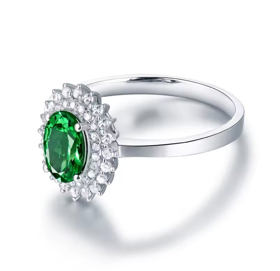 14Kt White Gold Diamond 0.68 ct Tsavorite Ring