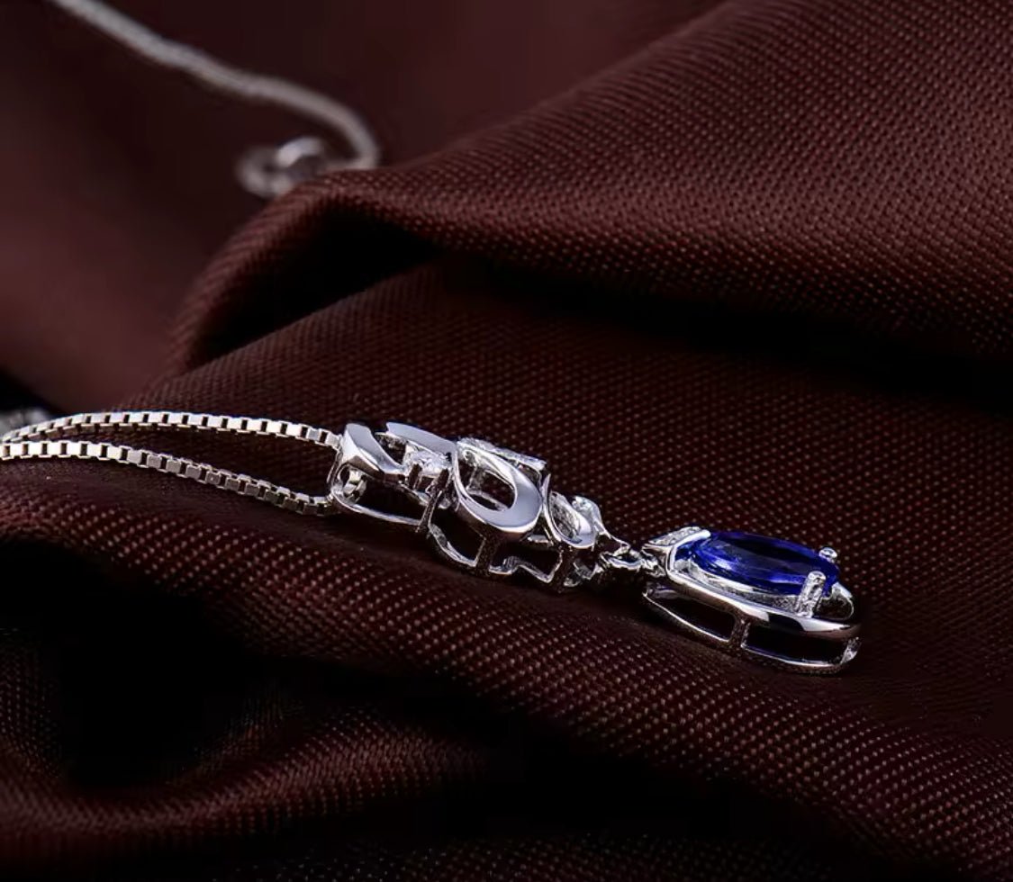 14Kt White Gold Diamonds 0.66 ct Tanzanite Pendants