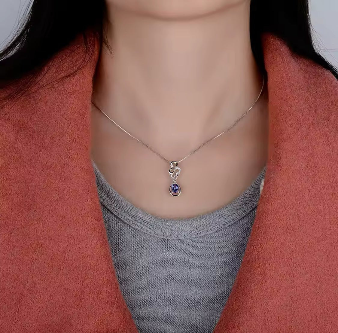 14Kt White Gold Diamonds 0.66 ct Tanzanite Pendants