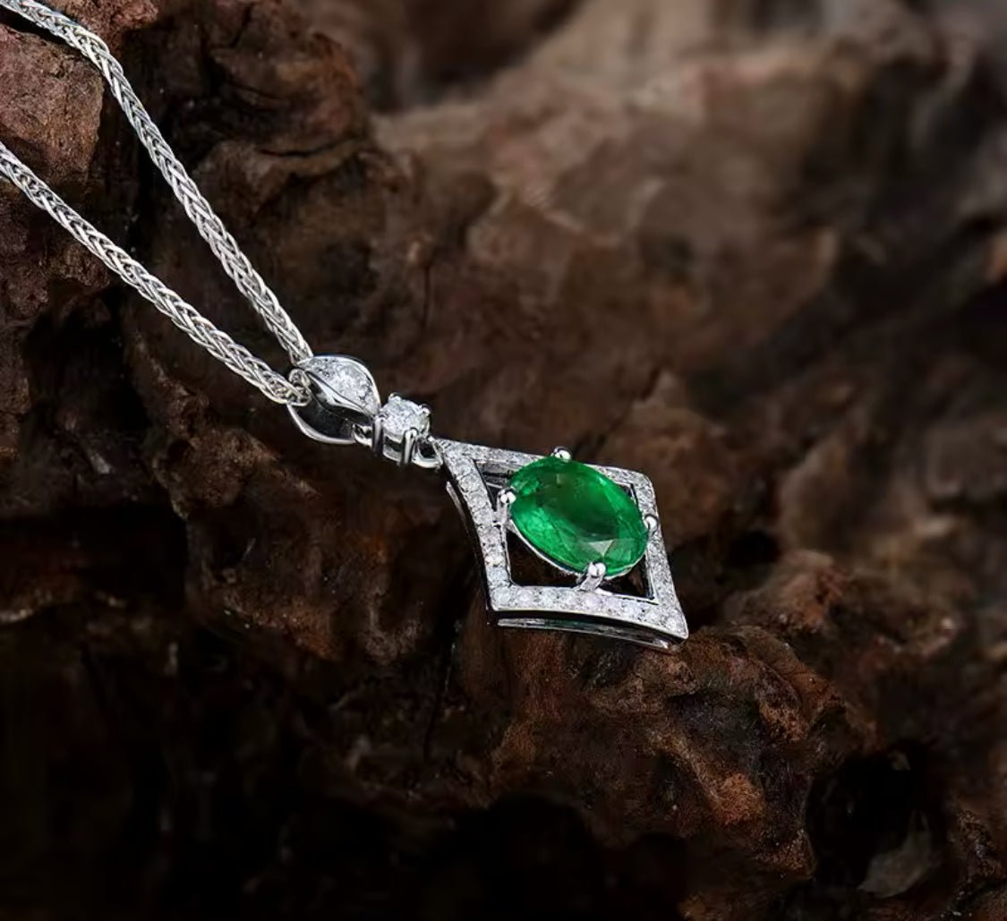 14Kt White Gold Diamonds 1.28 ct Emerald Pendant