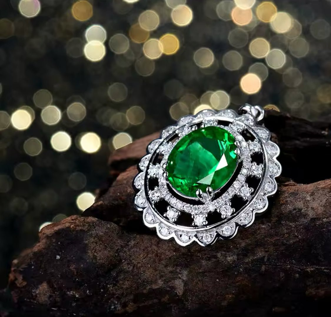 14Kt White Gold Diamonds 2.40 ct Emerald Pendant