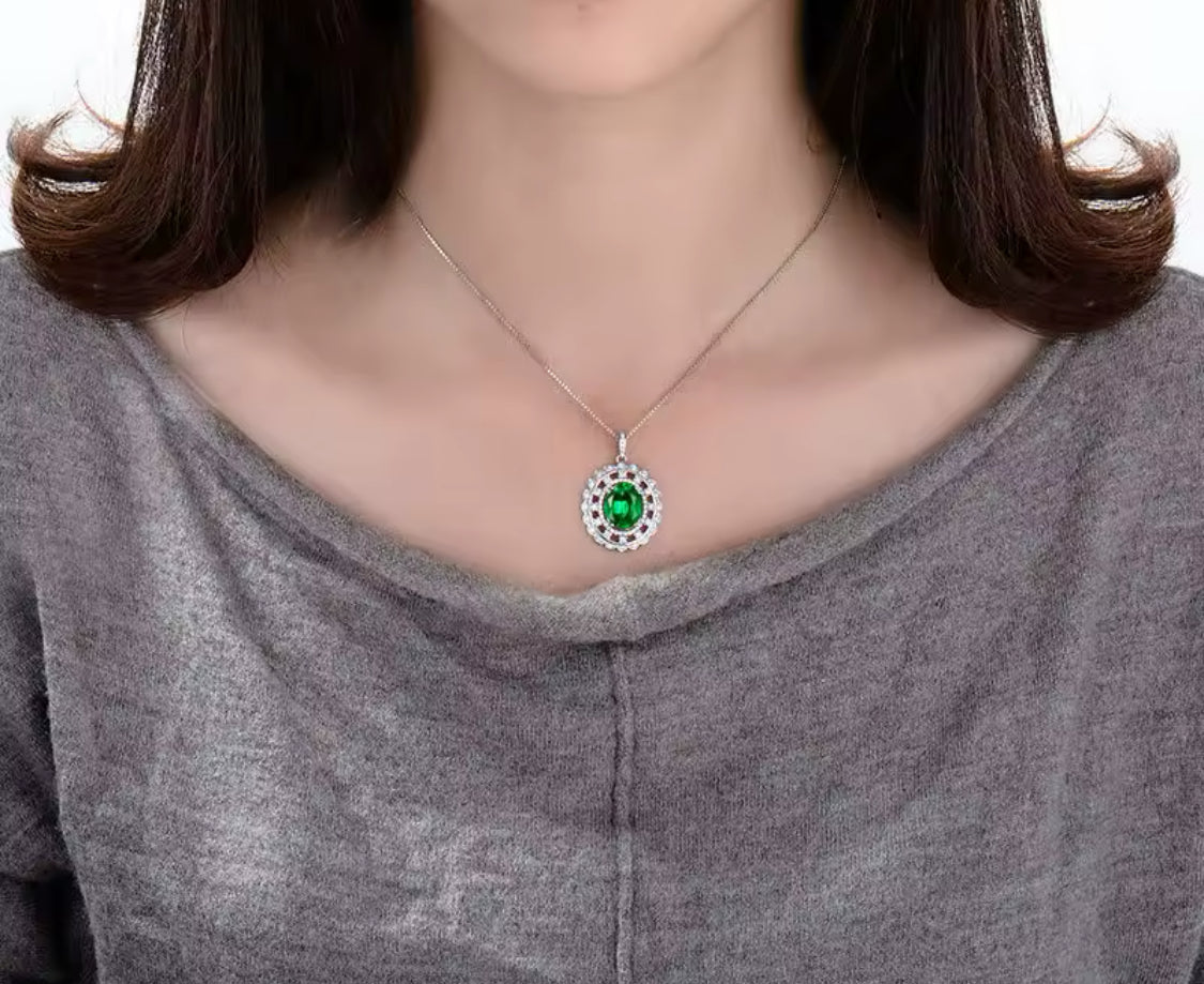 14Kt White Gold Diamonds 2.40 ct Emerald Pendant