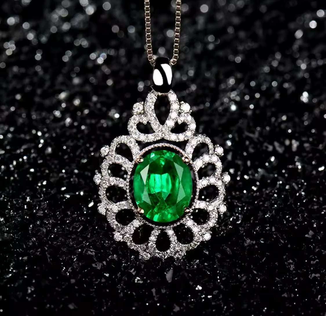 14Kt White Gold Diamonds 2.42 ct Emerald Pendant