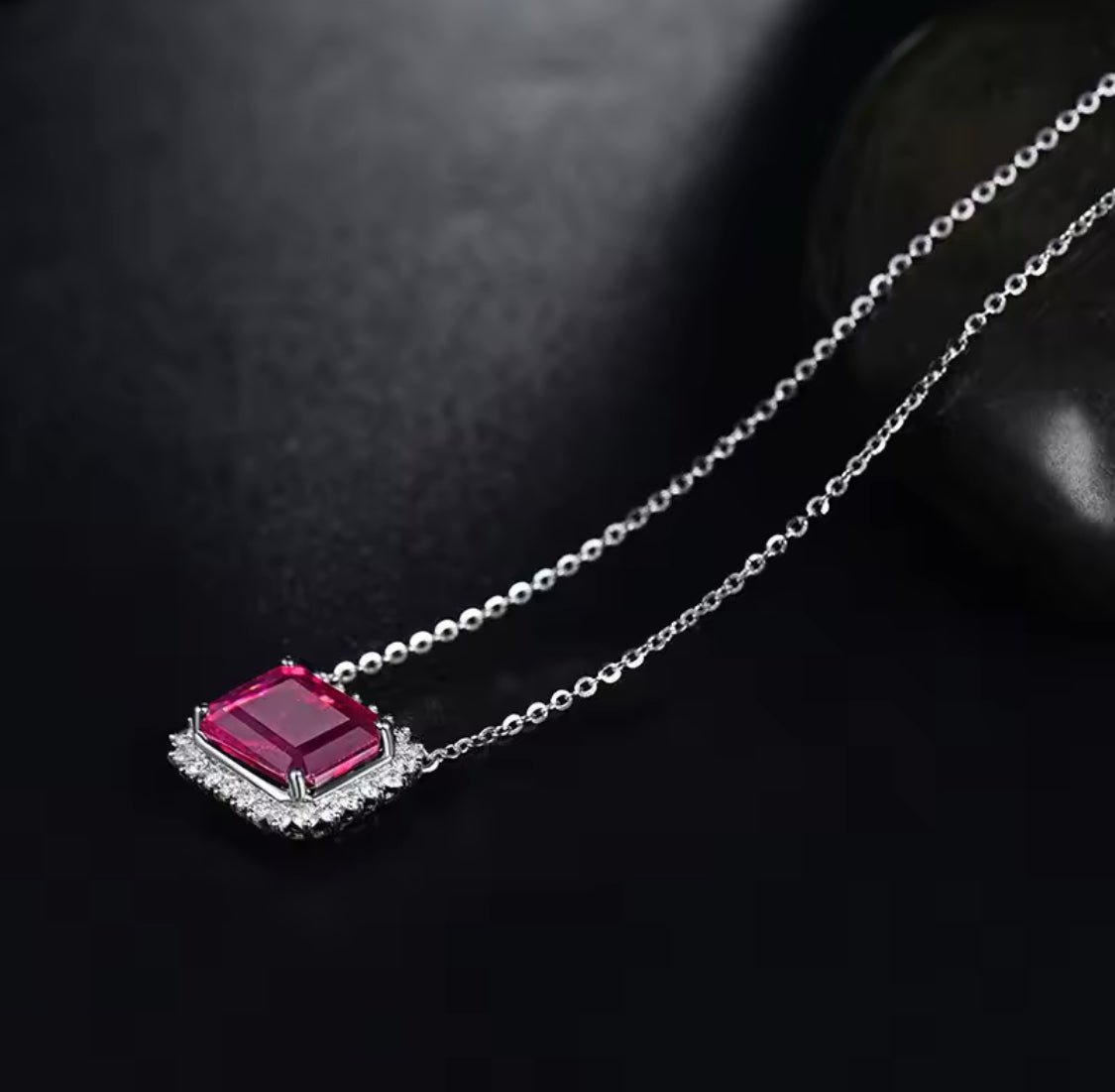 14Kt White Gold Natural Diamond 3.50 ct Tourmaline Pendant with Chain