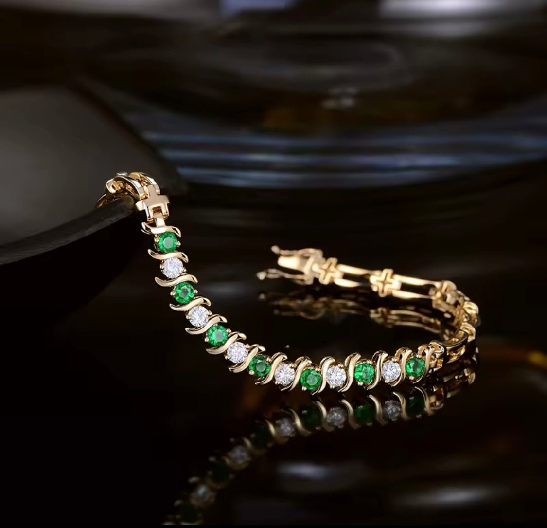 14kt Yellow Gold 0.73 ct Emerald Bracelet with Natural Diamonds 0.60 ct