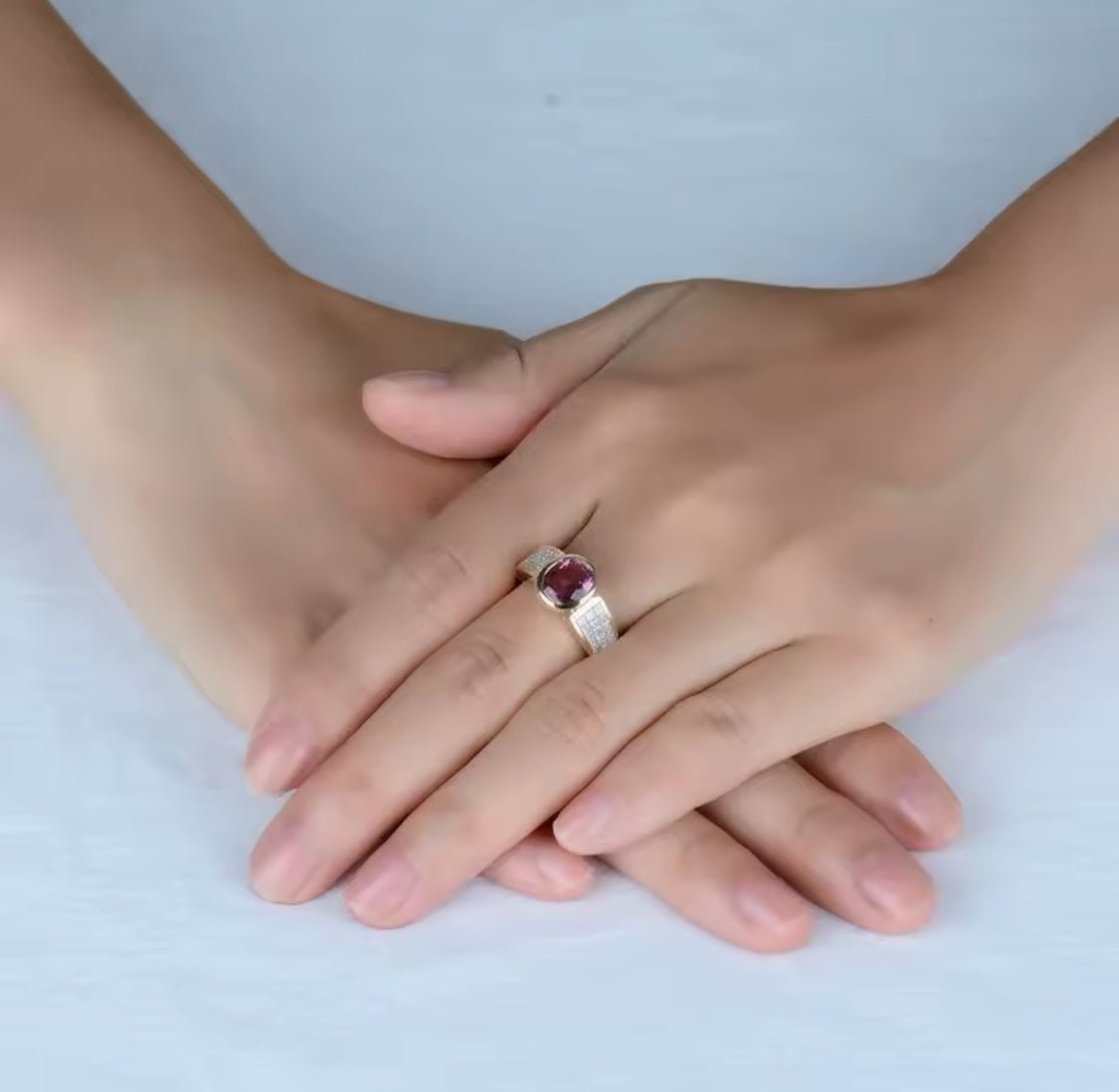 14kt Yellow Gold 1.60 ct Tourmaline Ring (Unisex)