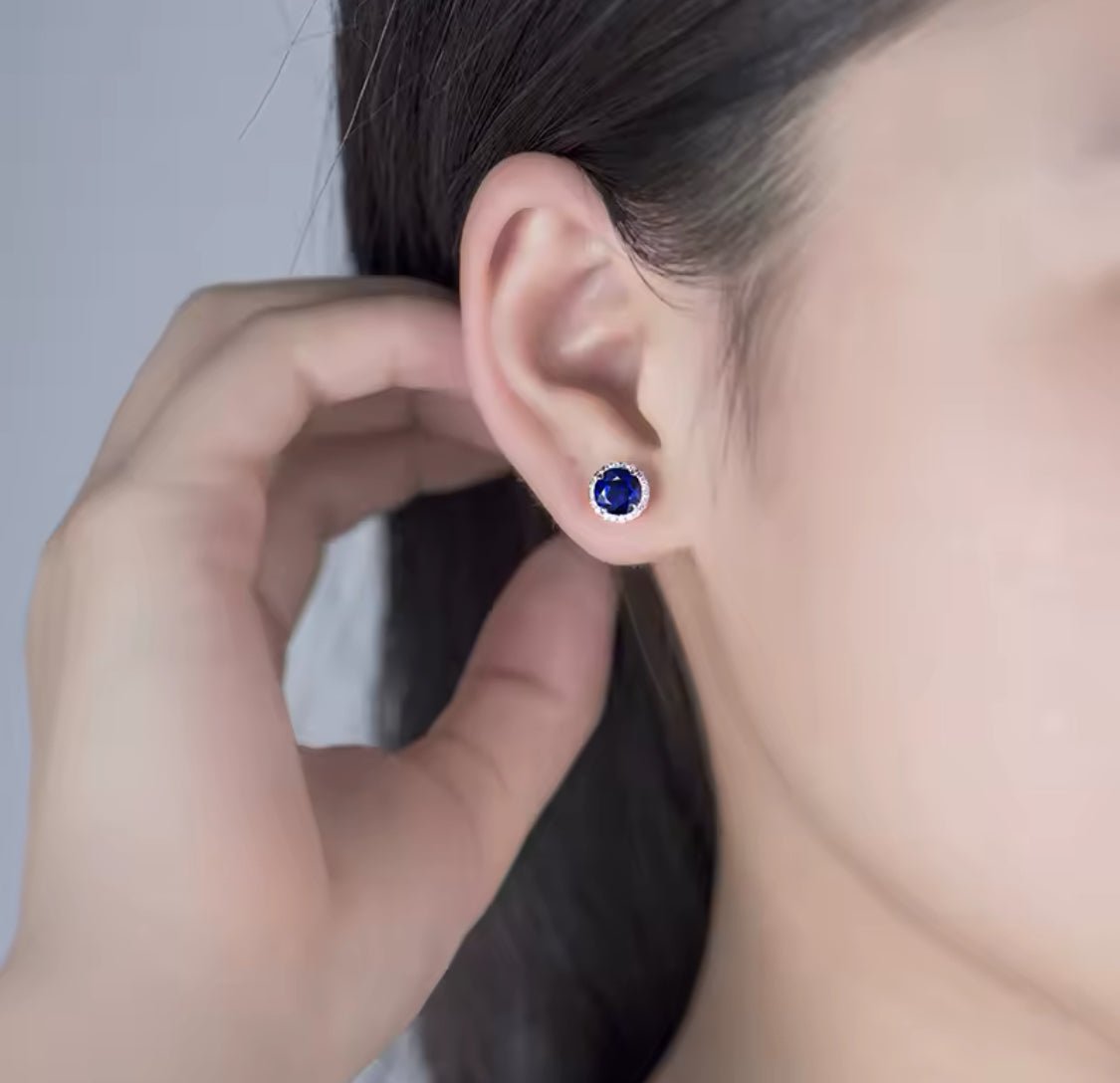 18K White Gold 1.50 ct Sapphire Earrings with Diamond