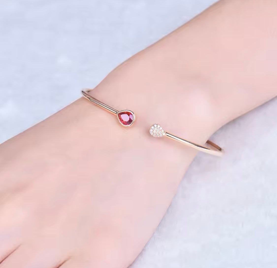 18Kt Rose Gold 0.87 ct Ruby Bracelet with Natural Diamonds 0.06 ct