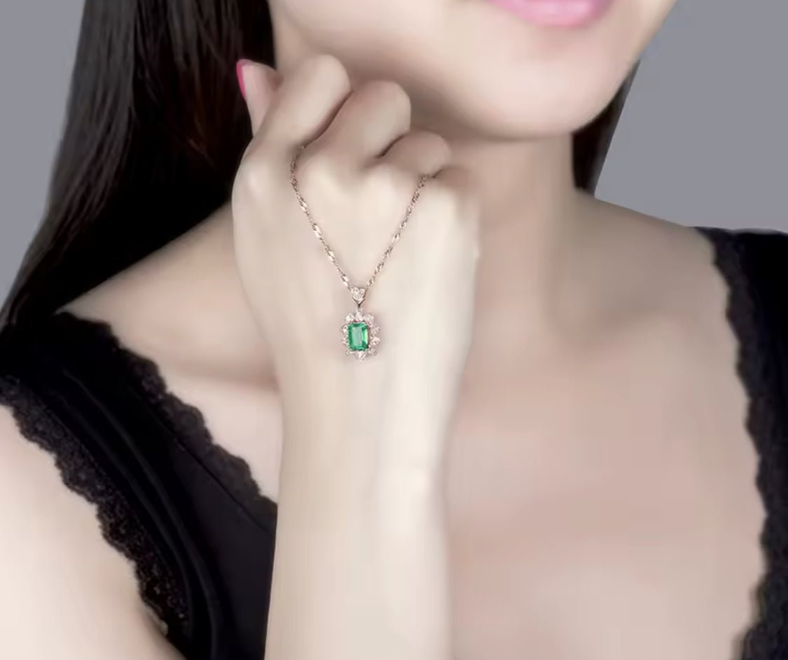 18Kt Rose Gold Diamond & 0.90 ct Emerald Pendant