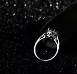 18Kt White Gold 0.85 ct Tanzanite Ring with Diamonds