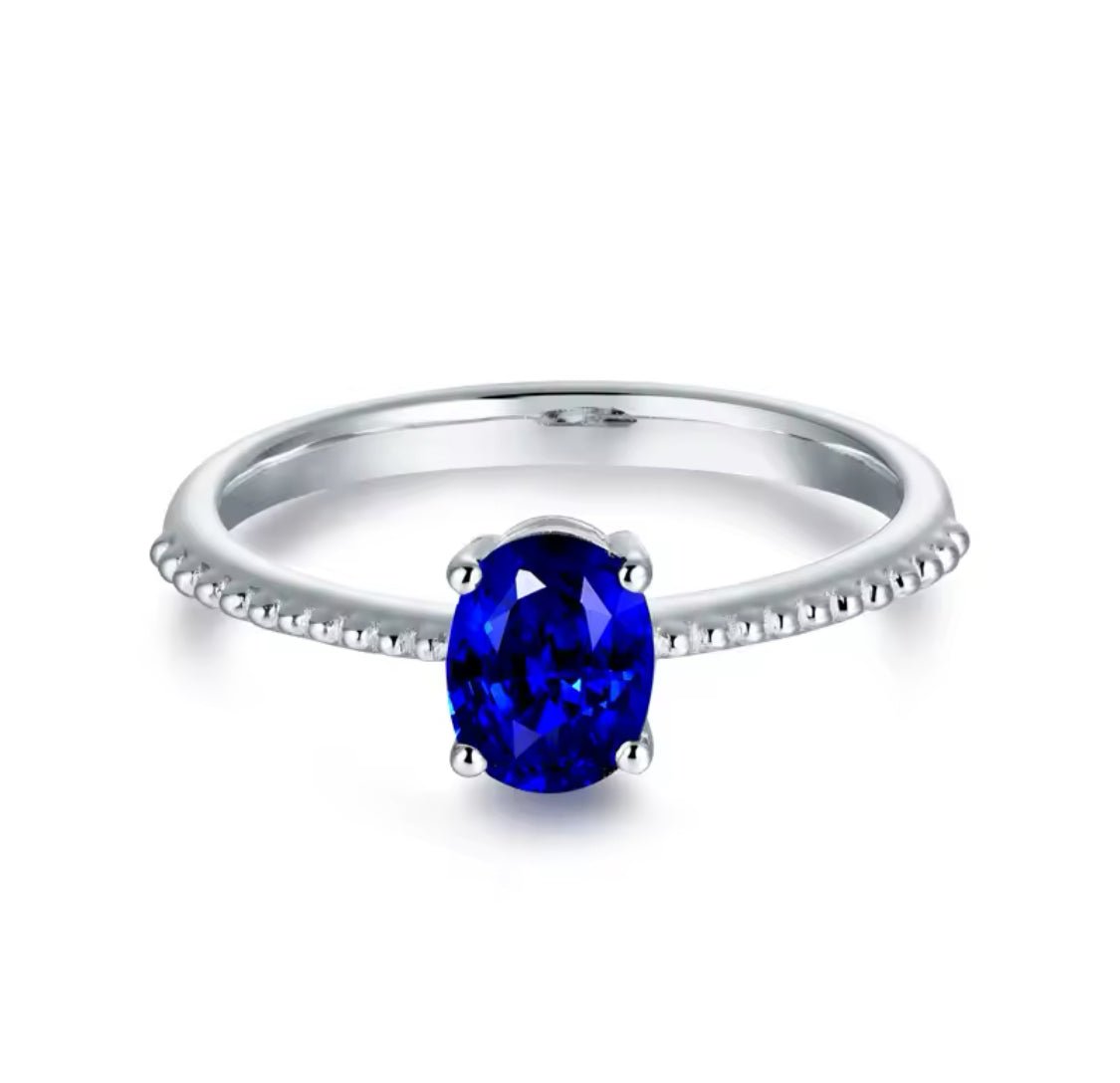 18Kt White Gold 0.87 ct Sapphire Ring