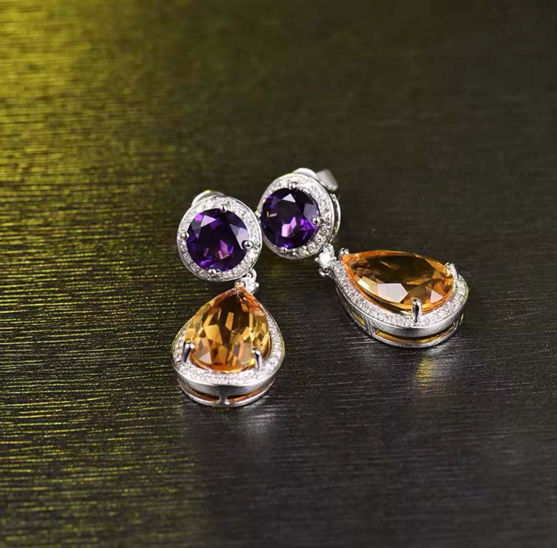 18Kt White - Gold 13.69 ct Citrine & Amethyst Earrings
