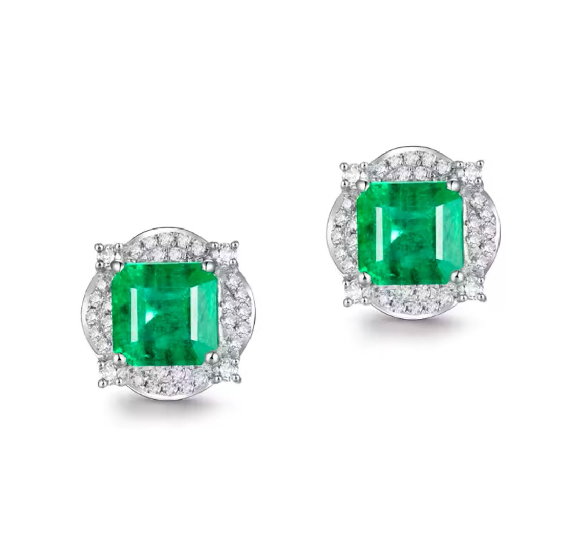 18Kt White Gold 1.70 ct Emerald Earrings with Diamonds
