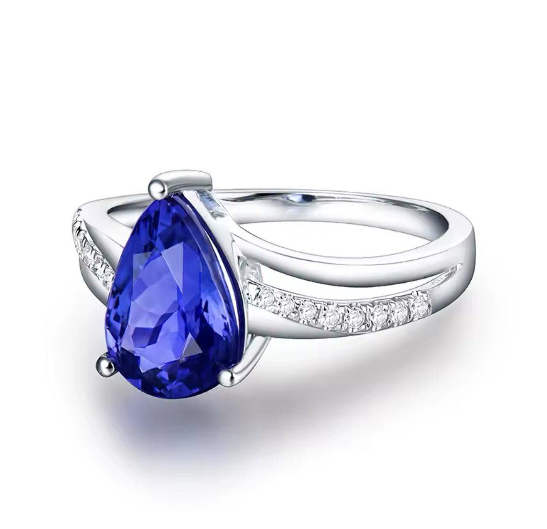 18Kt White Gold 2.25 ct Tanzanite Ring with Diamonds