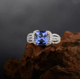 18Kt White Gold 2.77 ct Tanzanite Ring with Diamonds
